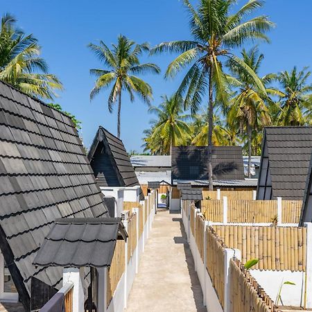 Resort Гили Траванган Экстерьер фото